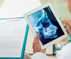 Skull and jaw x-rays on tablet computer